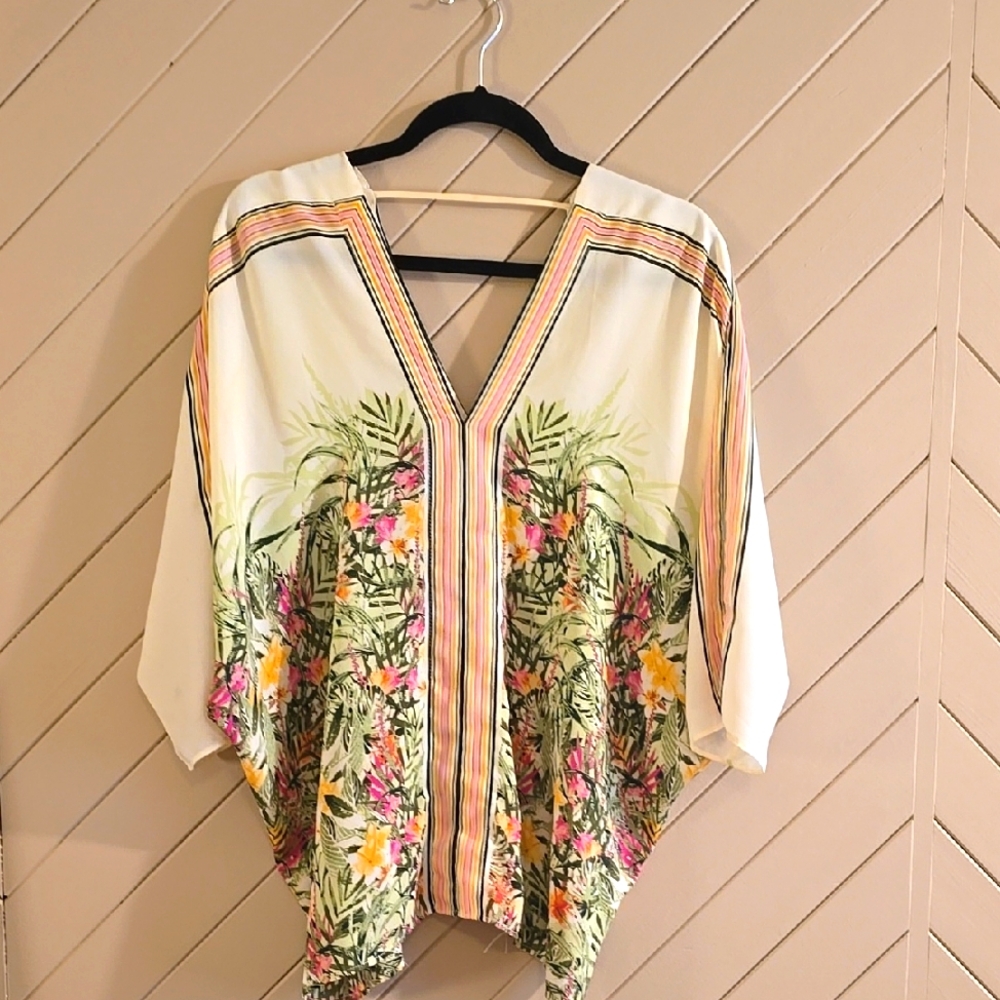 Rose & Olive Cream Floral V-Neck Tunic